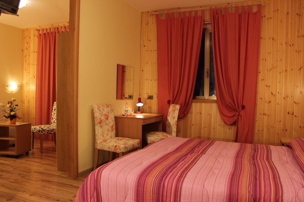 Albergo Ristorante Montecucco Da Tobia Sigillo Szoba fotó