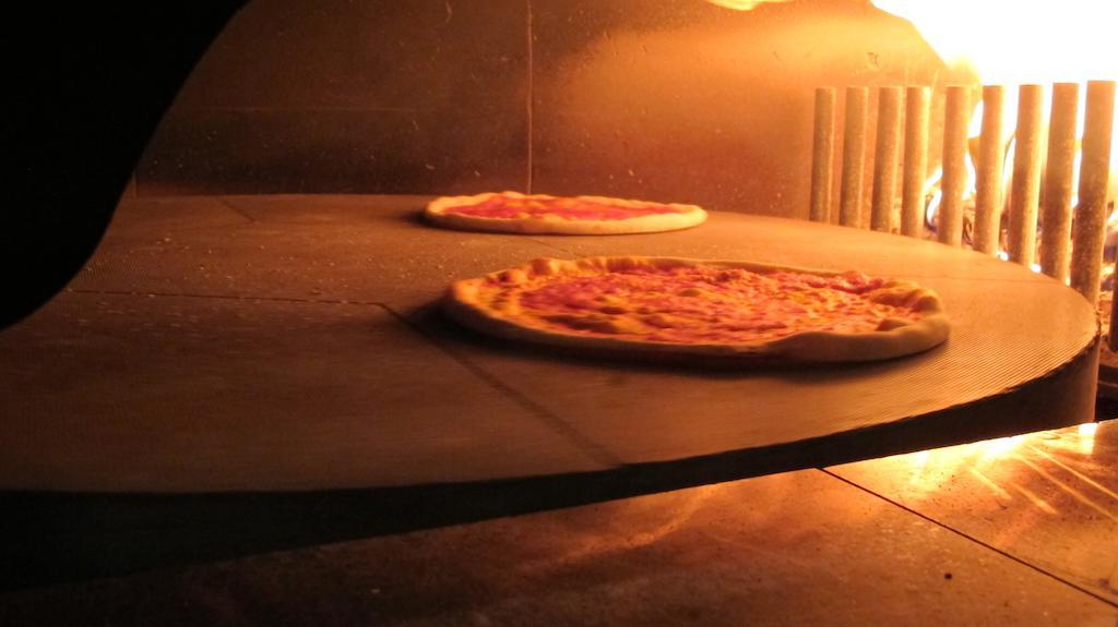 Albergo Ristorante Montecucco Da Tobia Sigillo Kültér fotó